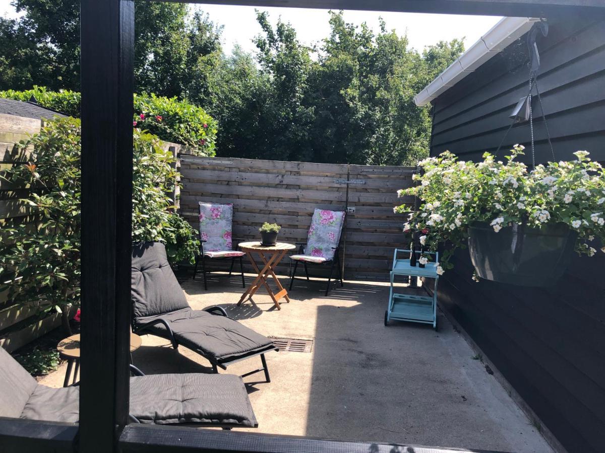 La Vie En Rose Zierikzee Bed & Breakfast Exterior photo